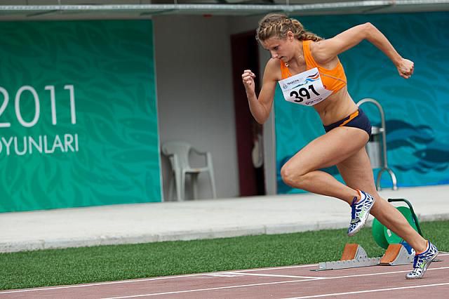 2011: Deelname aan het eerste internationale toernooi, het European Youth Olympic Festival in Turkije.